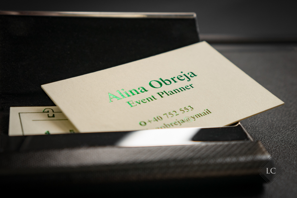 Carti vizita luxury carton sidefat si folio verde