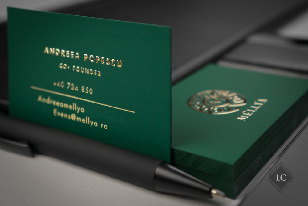 Carti vizita personalizate - folio auriu in relief