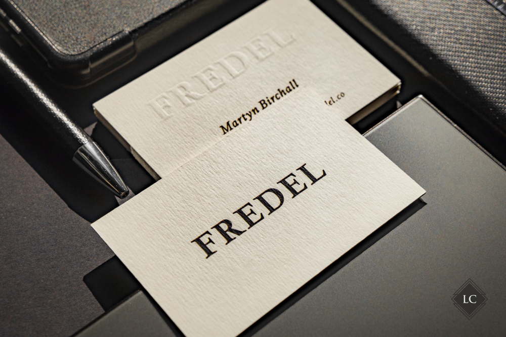 Carti vizita embosate luxury carton bej